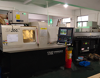 走芯機(jī)-浙江匯弘機(jī)械有限公司